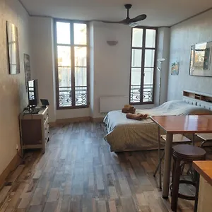 Agreable Au Coeur Du Quartier Historique Apartment Marseilles